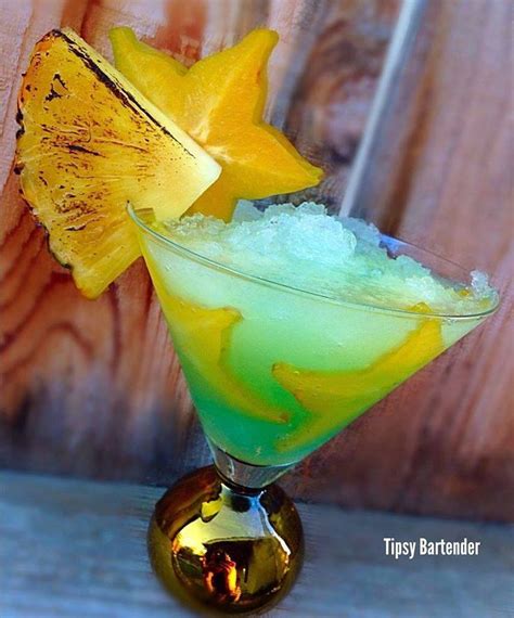 under the sea 1 1 2 oz of pineapple vodka 1 2 oz of blue curaçao welch s starfruit and kiwi