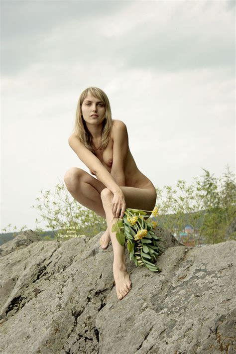 Long Legs Nude Amateur Outdoors