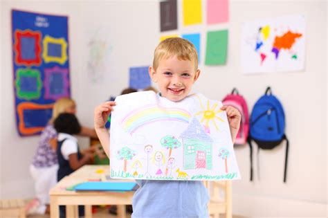 creative ways  display  preserve kids artwork parentmap