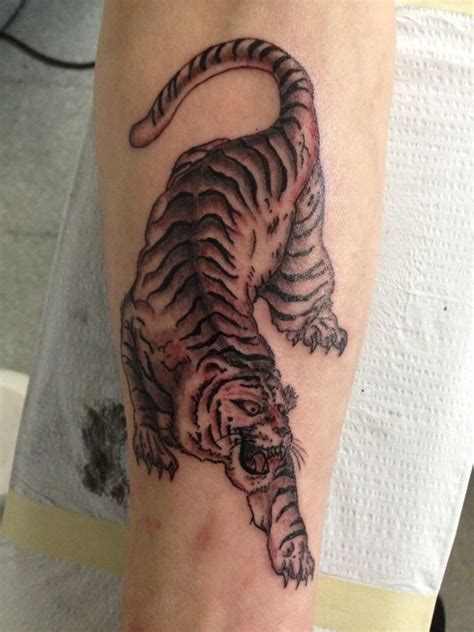 Klunk Tiger Tigers Forearm Tattoo Japanese Tiger