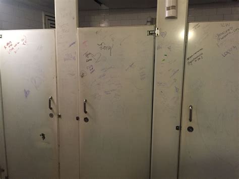 Bathroom Stalls Inside The Women S Restroom In Johns Pizza In New York