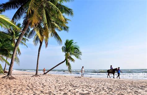 beaches  thailand page     crazy tourist