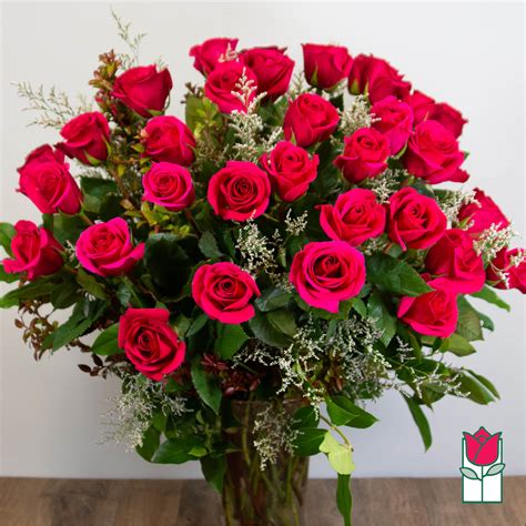 beretanias  doz extra long stem hot pink rose bouquet  honolulu  beretania florist