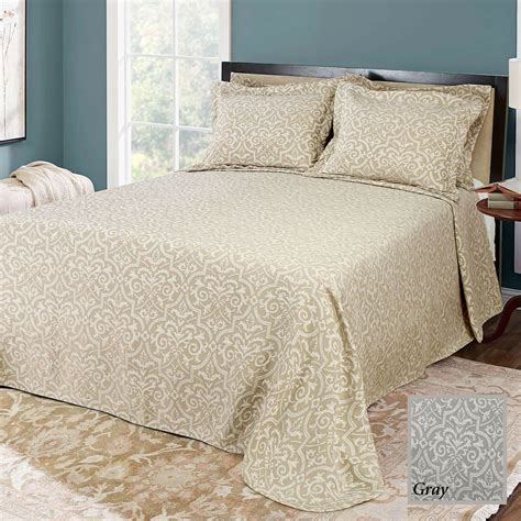 natalie lightweight bedspread bedding