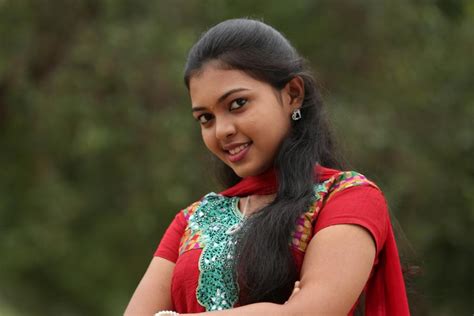 Mridula Vijay Serial Actress Biography Photos Facebook