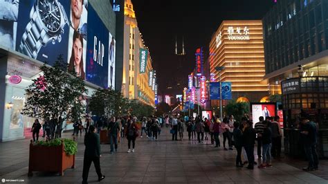 Shanghai Nightlife In China • Reformatt Travel Show