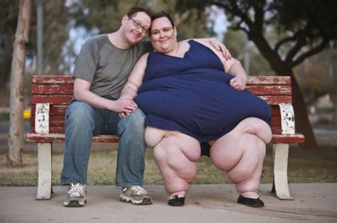 mother gets engaged to chef to help her in bid to be world s fattest woman metro news