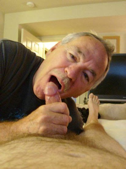 old man sucking dick