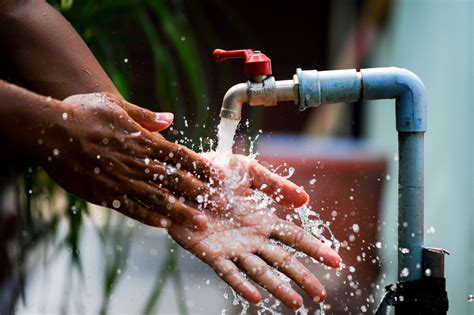 figure   week access  water sanitation  hygiene wash