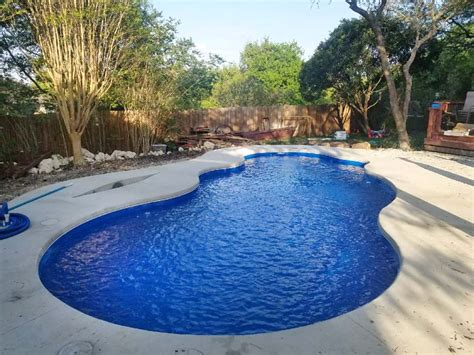 aquamarine pools  dfw fiberglass pool builder   dallas fort
