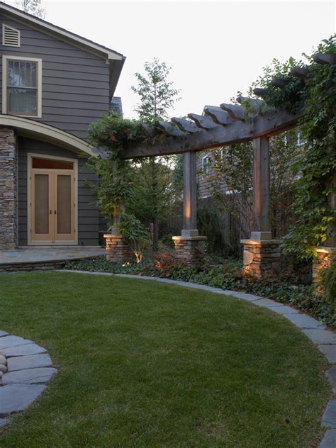 curved pergola privacy uplighting outdoor yard garden pinterest curved pergola
