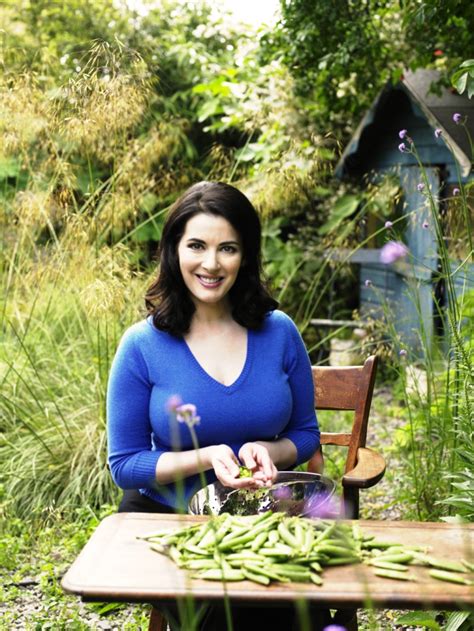 celebrity chef nigella lawson s controversial shots just4hot celebrity wallpapers and pictures