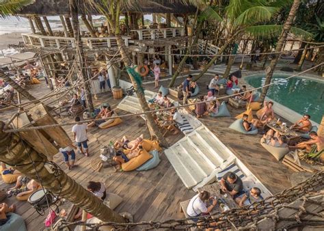 best bars in canggu from cocktails to crazy clubs honeycombers bali