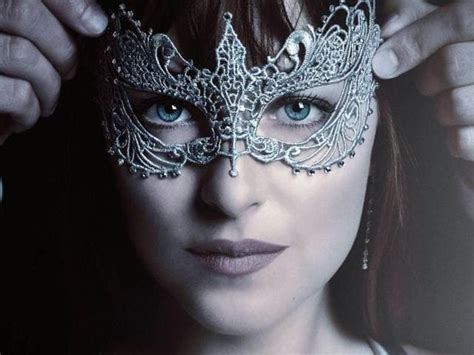 Fifty Shades Darker Trailer Christian And Ana Are Back And Sexier