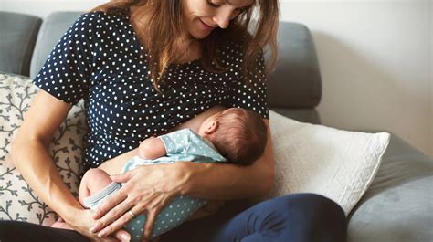 must have breastfeeding products for nursing and pumping moms
