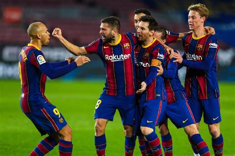 barcelona  squad  trip  valladolid football espana