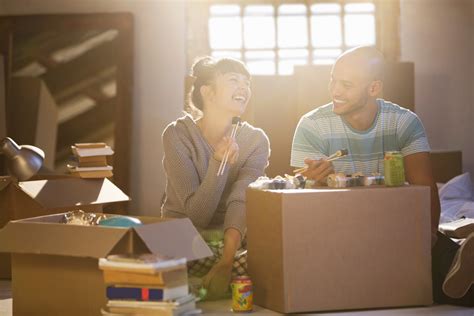 10 Things That Happen When You Move In Together Society19