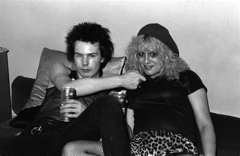rare photos of nancy and sid vicious at johnny rotten s