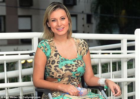 Miss Bumbum Andressa Urach Reveals Her Agony In Cosmetic