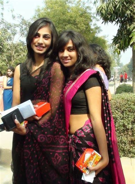 Indian Desi Cute College Girls In Saree Bold Images Desi Girls