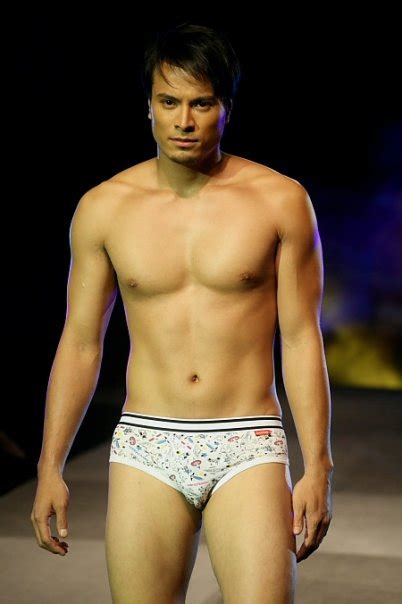 hot pinoy showbiz rafael rosell clarifies issues about leaving abs cbn