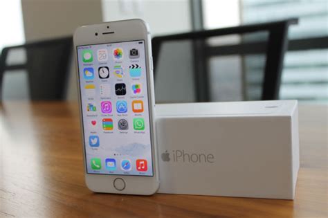 iphone  review apple raises  standard  smartphones ibtimes uk