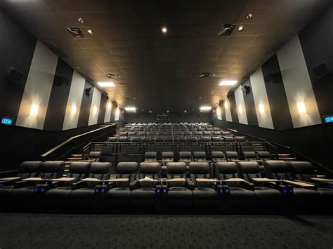 cinema cineplex forum  vip experience  worth  penny  mtl blog