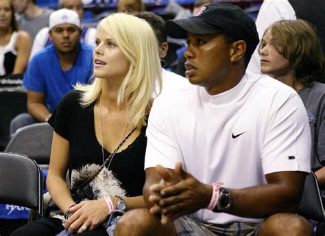 tiger woods accused of cheating on lindsey vonn daily star