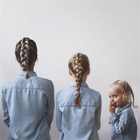 Mother Of Two Daughters Takes Adorable Photos Wearing Matching Clothes