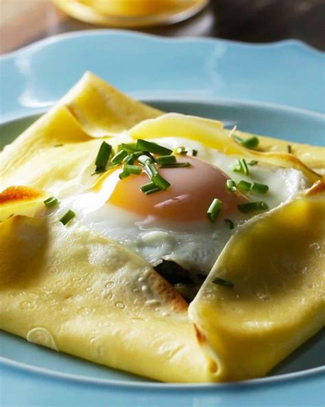 savory breakfast crepe pockets recipe  images breakfast