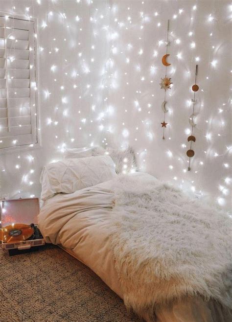 30 Cozy Fairy Lights Bedroom Decoomo