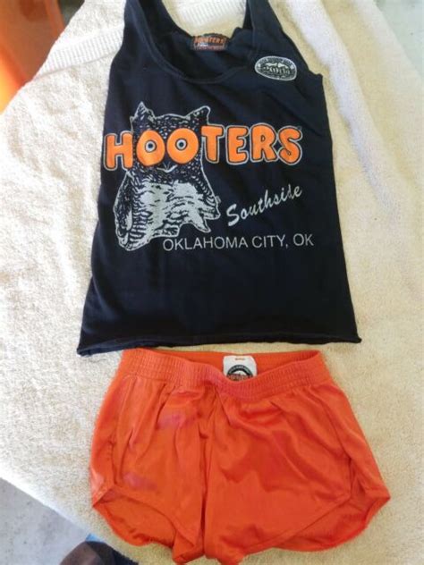 Hooters Uniform Tank Top Xs And Shorts 2xs Southside Oklahoma City Ebay