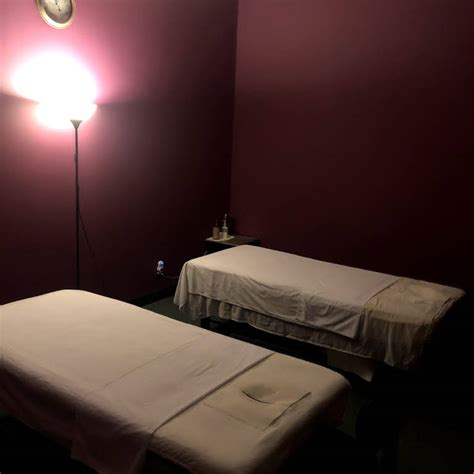 legend massage massage therapist  lakewood