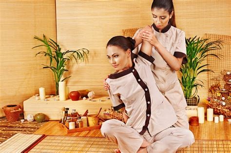 thai massage reduce stress and boost physical energy levels