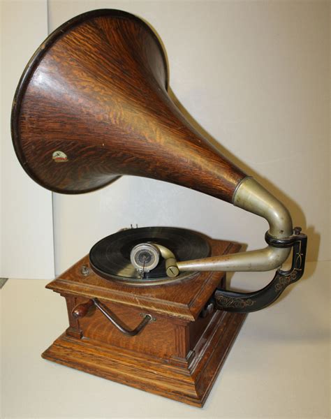 bargain johns antiques antique oak number  victor phonograph record player  rare oak