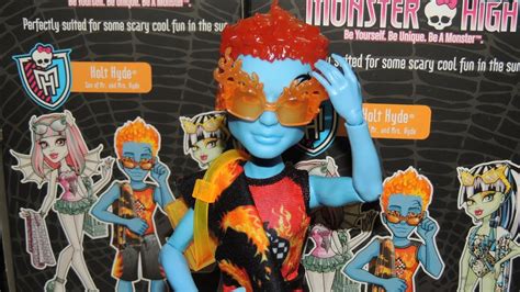 Monster High Holt Hyde Swim Class Doll Review Youtube