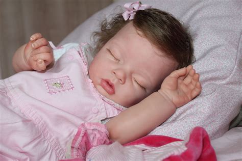 Bebê Reborn Saiba Tudo Sobre Essas Bonecas Hiper Realistas E Caras
