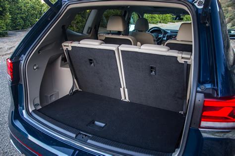 volkswagen atlas interior dimensions seating cargo space trunk size  carbuzz