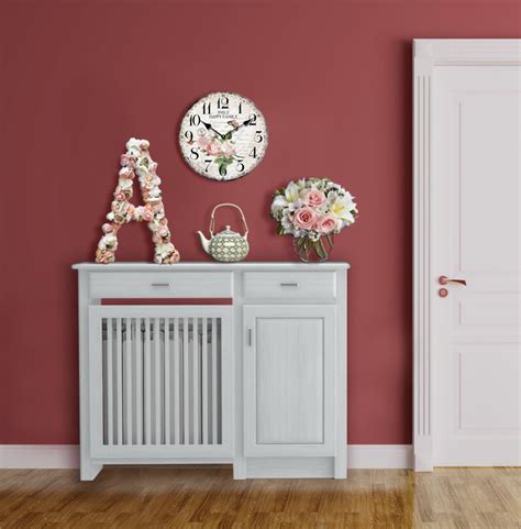 In realtà non è così, perché molti brand di arredo hanno creato copritermosifoni moderni di grande bellezza e stile, . Copritermosifoni in legno