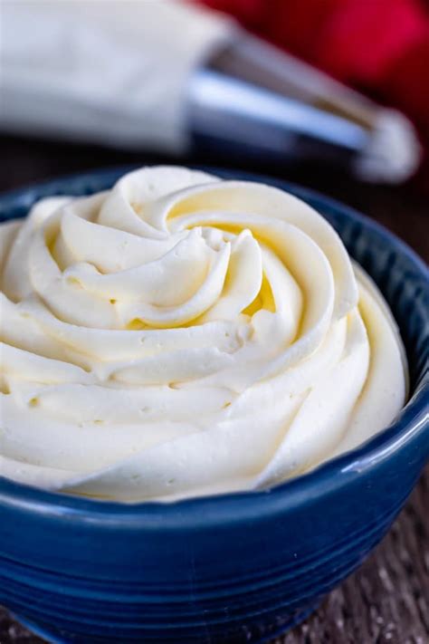 How To Many Whip Cream Icing Recipe Whipped Cream Frosting Video