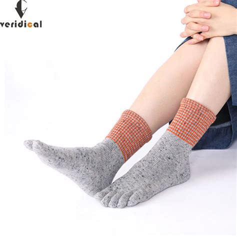 Veridical 5 Pairs Lot Cotton 5 Finger Socks For Woman Good Quality
