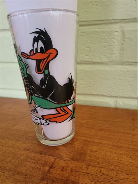 Vintage Looney Tunes Glass Daffy Duck Pepe Le Pew 1976 Pepsi Etsy