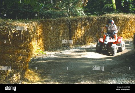 quad biking quad bikes centre parcs center parcs parcs les bois francs verneuil sur avre  oise