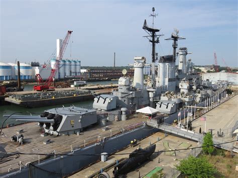 uss salem ca  united states navy des moines class hea flickr