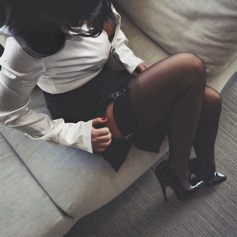 Sexy Secretary Showing Her Stockings [via R