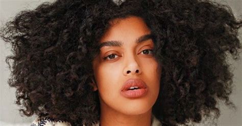 5 ways to effortlessly rock your curls for summer