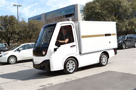 cute  electric delivery truck launched  aev  club car