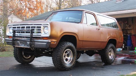 dodge ramcharger classic  family project