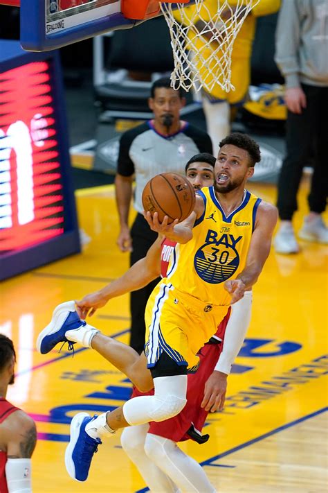 Stephen Curry Scores 62 Points In Win Over Trail Blazers The New York