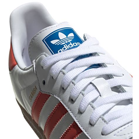 adidas originals samba og trainers valkoinen dressinn